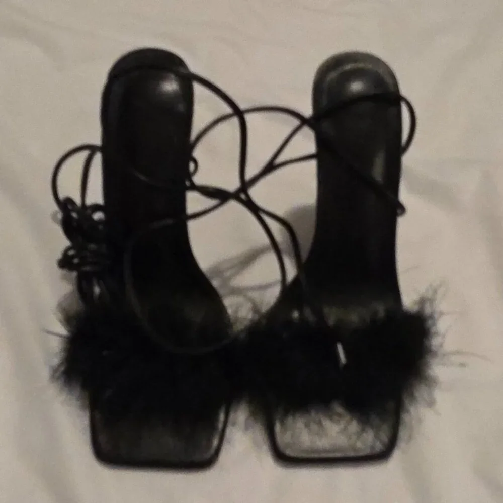 Lace Up Strappy Feather Trim Shoes Stiletto Heels US Size 8 Shoe Sz 38.5 Sexy